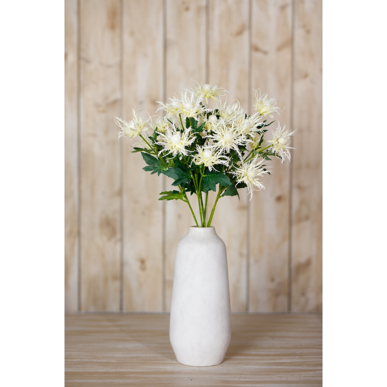 Cream Sea Holly Spray - Image 4